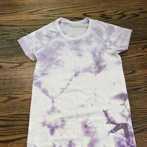 Lululemon swiftly tech